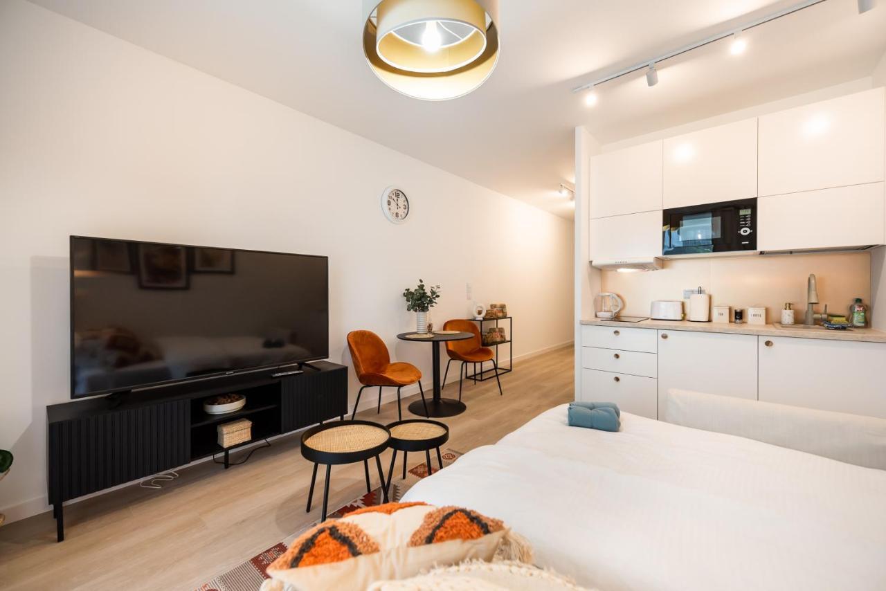 Wola Cosy White Apartment 华沙 外观 照片